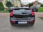 Volvo V40 CC D2 Momentum - 12