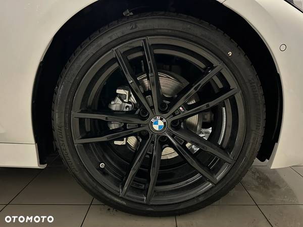 BMW Seria 3 318d M Sport - 8