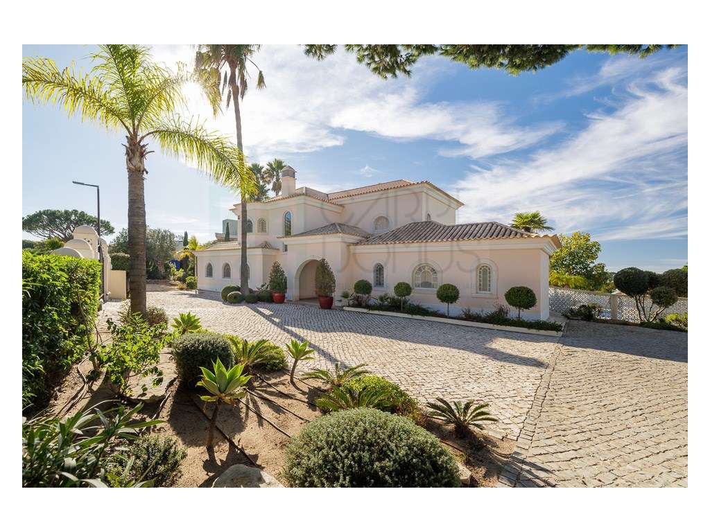 Moradia V4 inserida no campo de Golfe, Vale de Lobo, Algarve-7