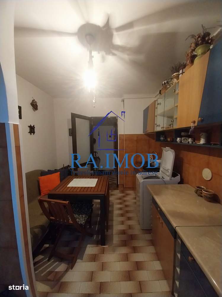 Apartament 2 camere, et 7/11, Bdul Bucuresti - 65000 euro-8