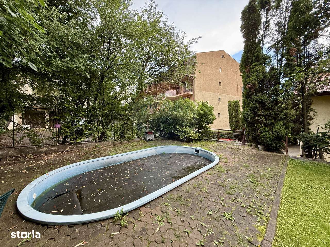Apartament în vilă, Curte comună cu piscină – Andrei Mureșanu - Imagine principală: 5/11