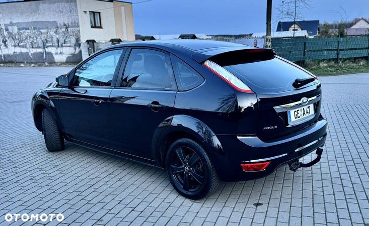 Ford Focus Turnier 1.8 Ghia - 18