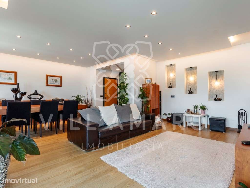 Apartamento T4 Duplex | Condomínio Fechado | São Pedro da Cadeira-48