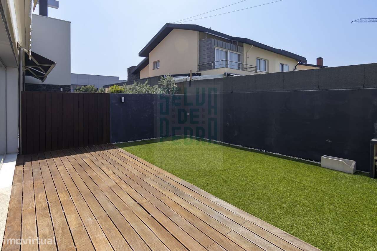 Moradia T3 de Luxo com Vista Mar | Praia da Agudela | Condomínio Fech-30
