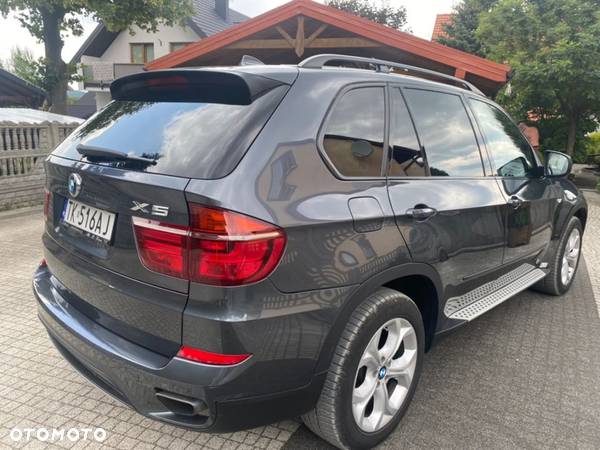 BMW X5 5.0i xDrive - 4