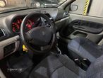 Renault Clio 1.2 16V Privilège - 13