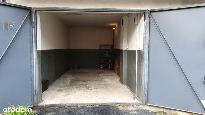 Garaż murowany z prądem