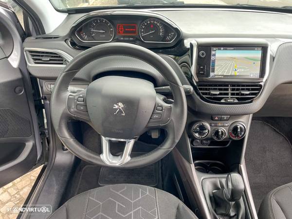 Peugeot 2008 1.2 PureTech Style - 5