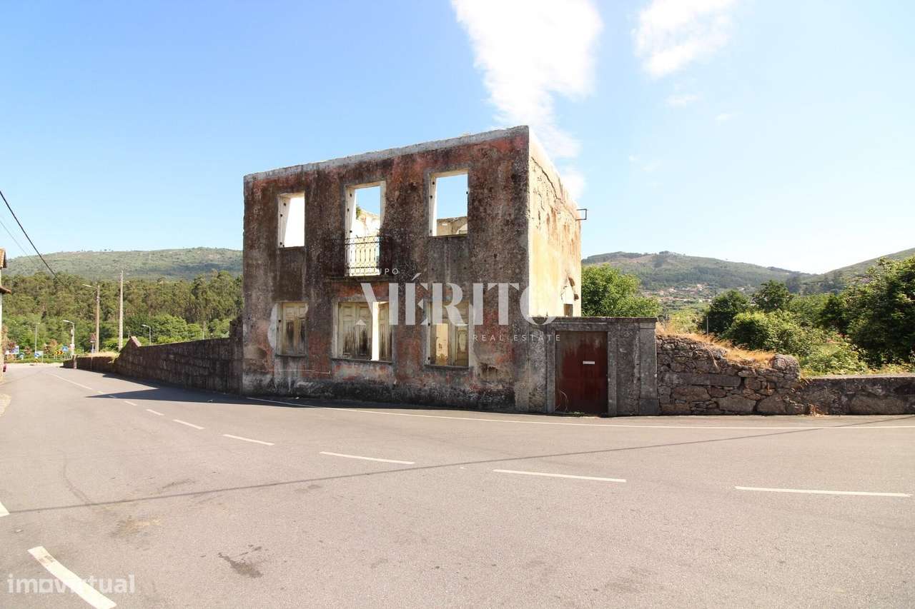 Terreno com Ruína - Grande imagem: 3/15