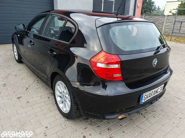 BMW Seria 1 - 22