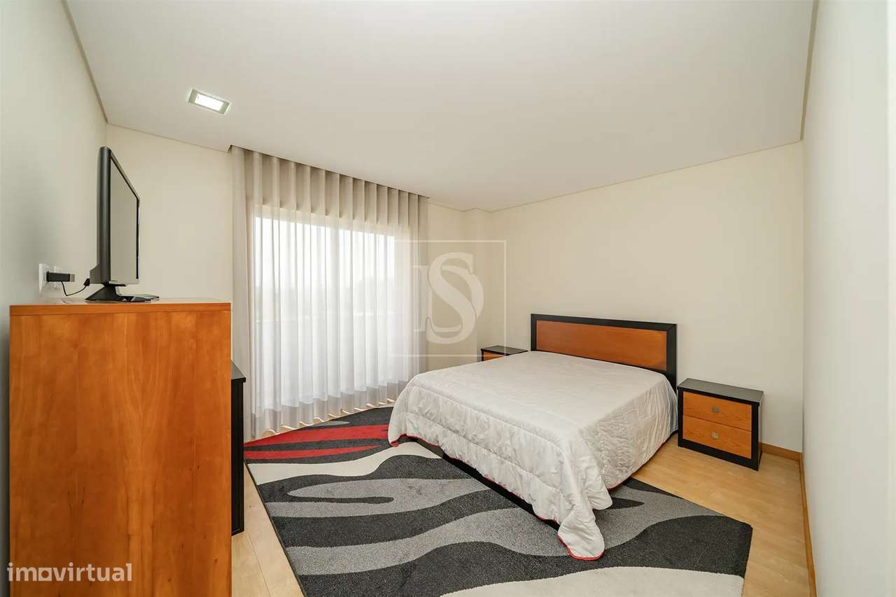 Moradia T4 com 2 Suites em Gamil – Barcelos-22
