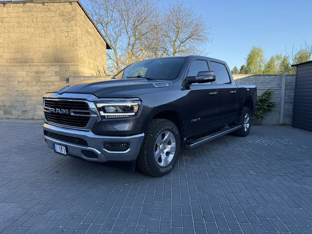 RAM 1500 Crew Cab Shortbed Bighorn 2020