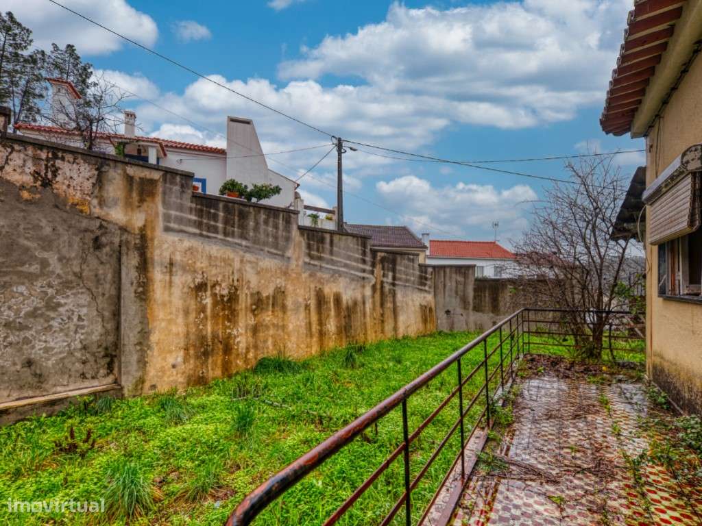 Conjunto de Dois Prédios Urbanos para Venda na Carregueira , Mação-32