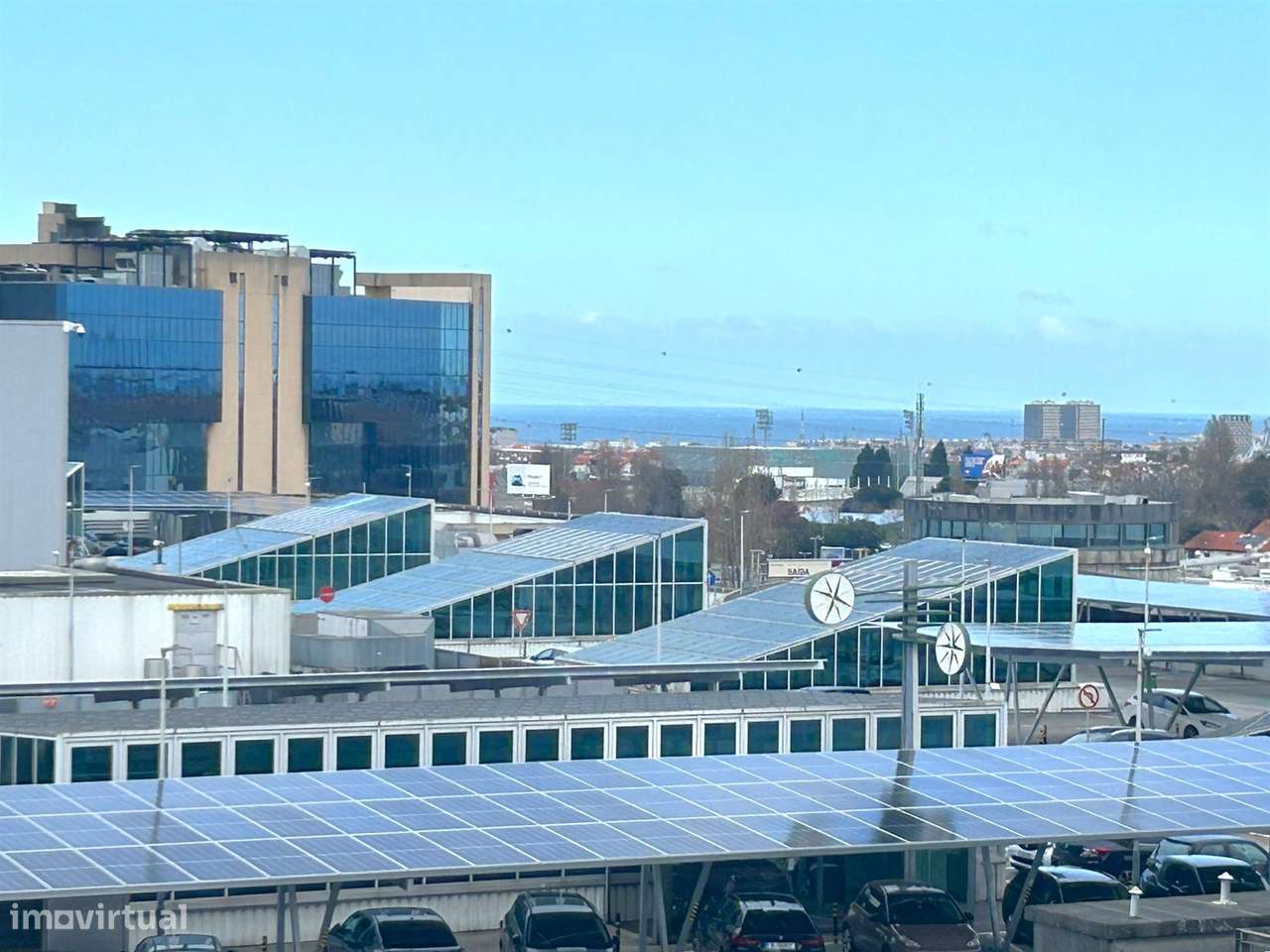 T1 Penthouse c/ terraço | equipado e mobilado e garagem junto ao Norte - Grande imagem: 3/22