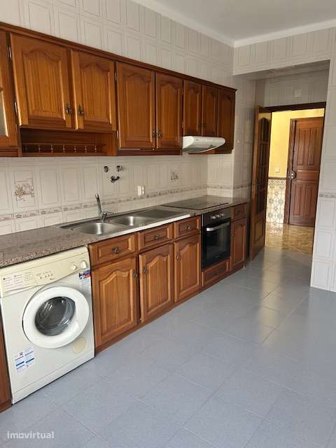 T2 -  garagem privada  junto centro cidade Leiria - Grande imagem: 2/10