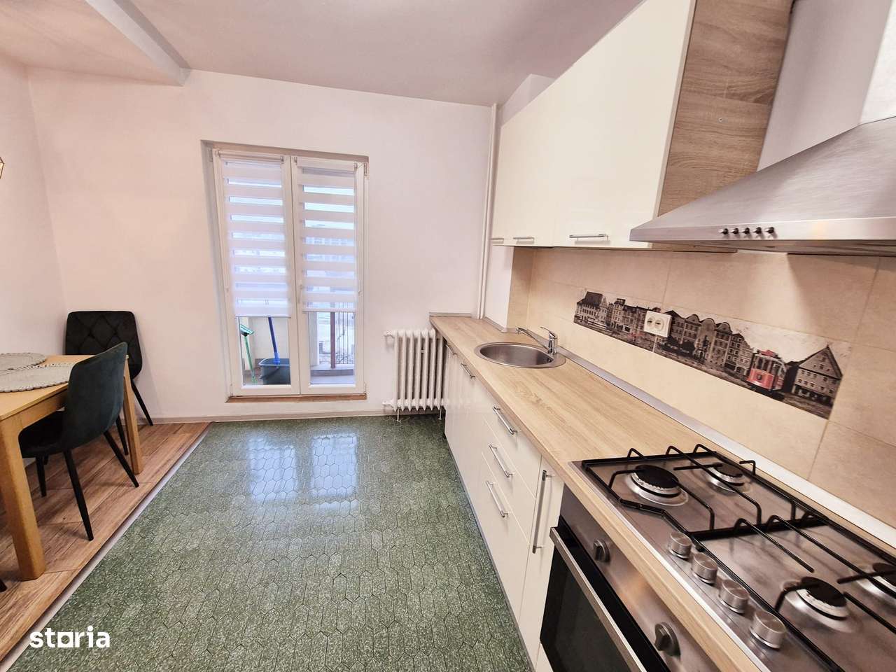 Inchiriez 2 camere ultracentral bloc dupa 90' Stirbei Voda - Imagine principală: 4/7