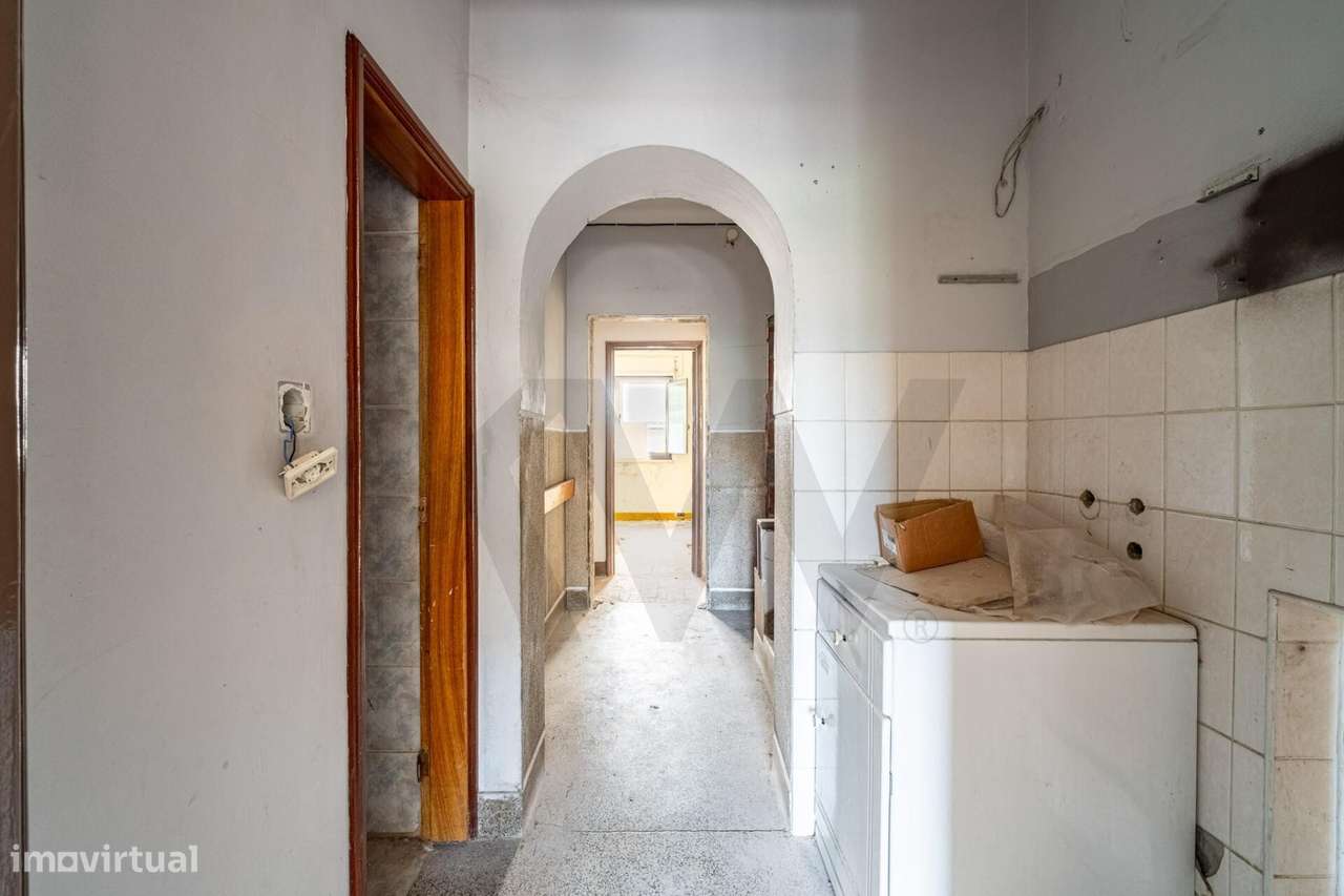 Prédio no centro histórico de Braga-12
