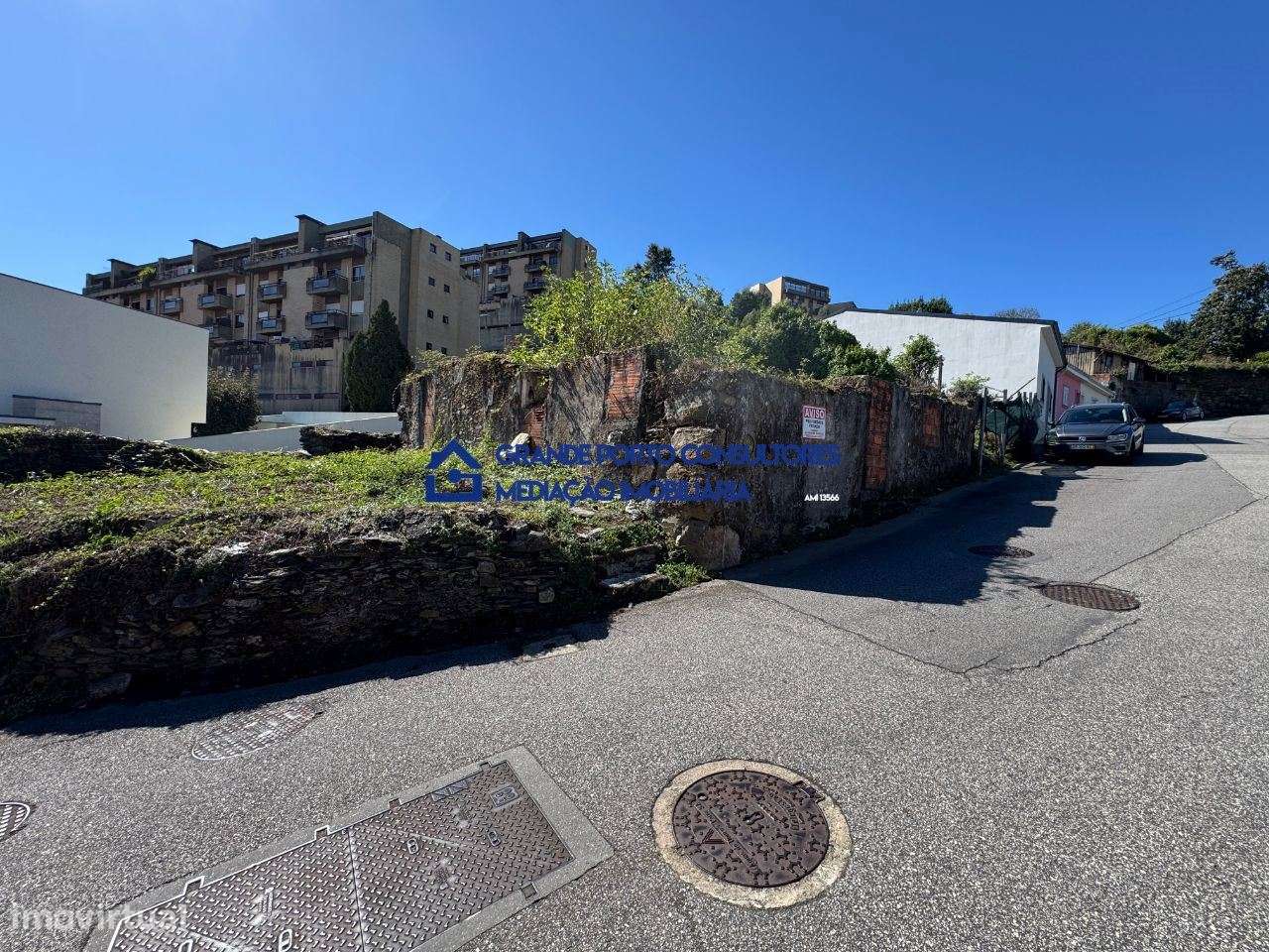 Lote Terreno p/ Moradia 3 frentes C/projeto em aprovação - Valongo-8