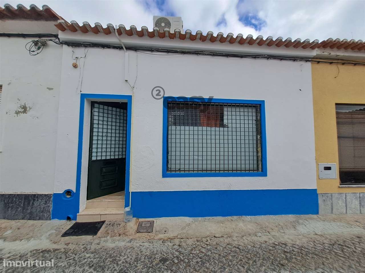 VENDE-SE HABITAÇÃO COM RENDIMENTO NA VIDIGUEIRA - Grande imagem: 1/5