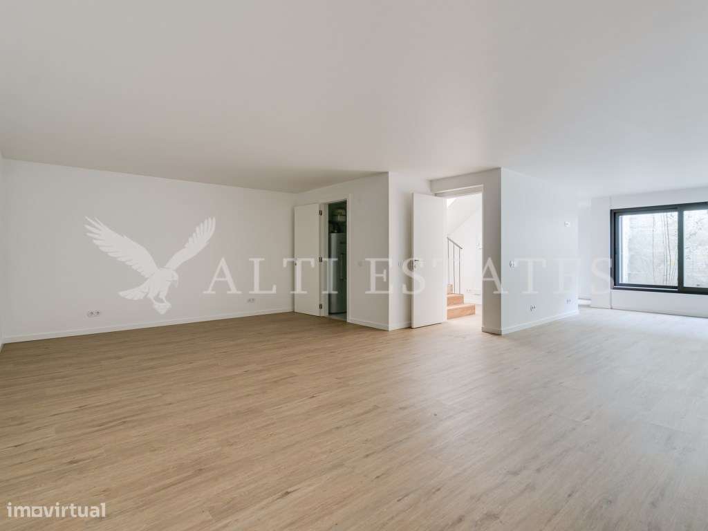 Moradia moderna T3+1 recém-construída em Murches-41