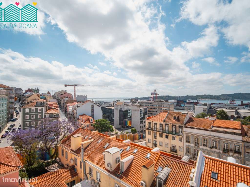 Apartamento T4 com Lugares de Garagem no Centro de Lisboa-6