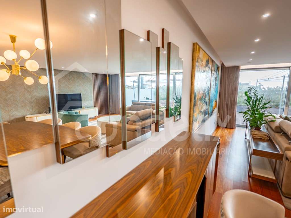 Moradia T3 com terraço, piscina e decoração de autor, Madalena-18