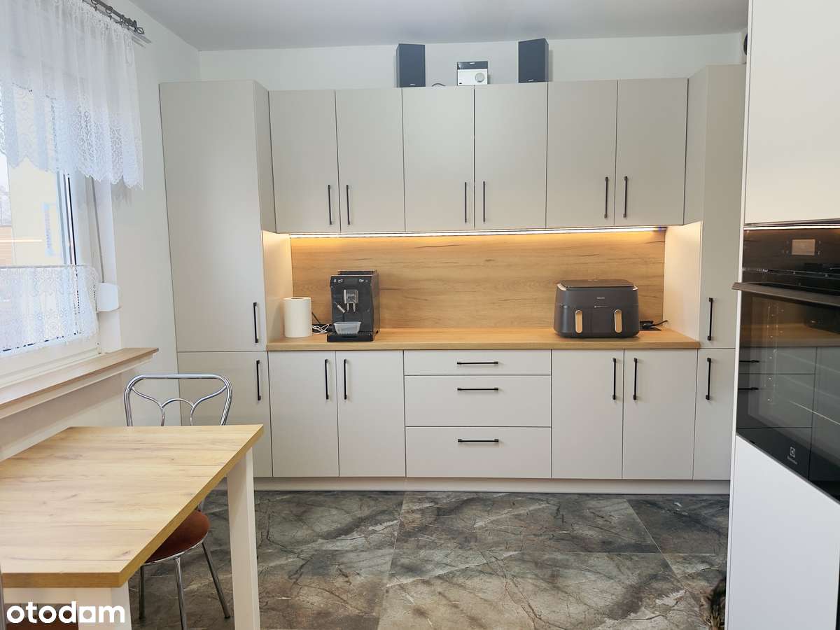 Przestronne Mieszkanie-Bezczynszowe- 2 Piętro- Garaż-9