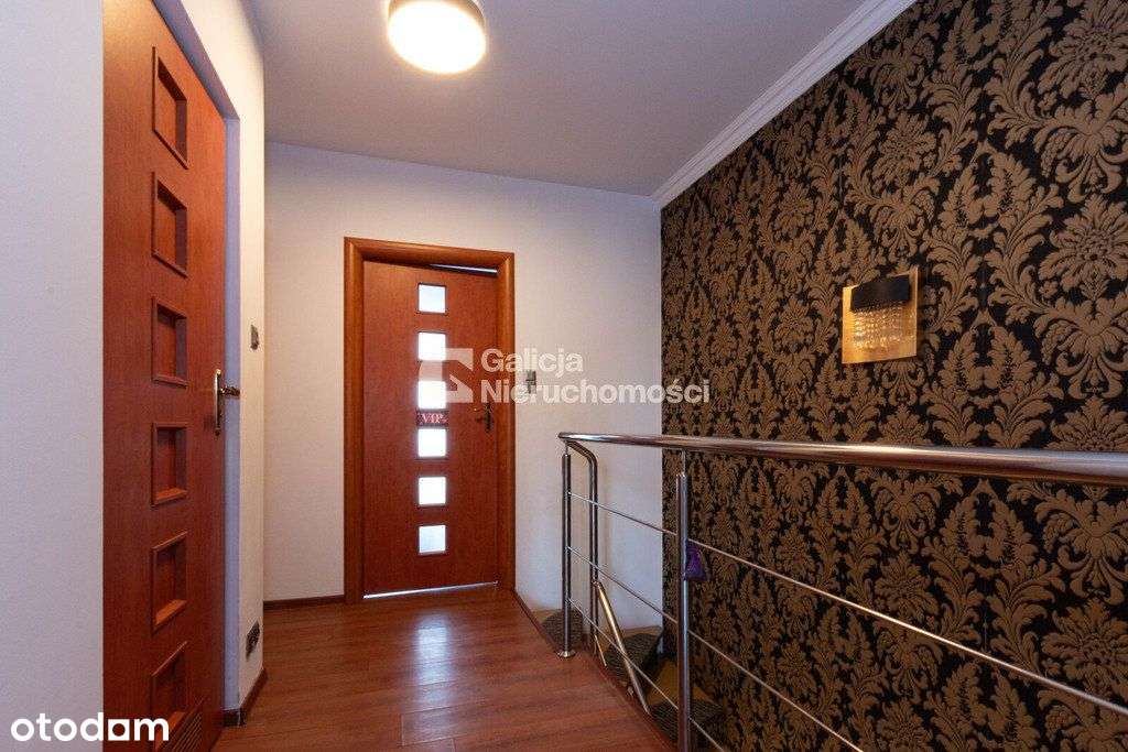 Dom szeregowy w spokojnej okolicy. - Pełny obrazek: 5/11