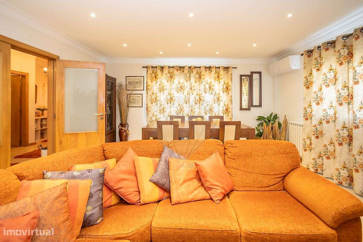 Moradia T4 para venda-12