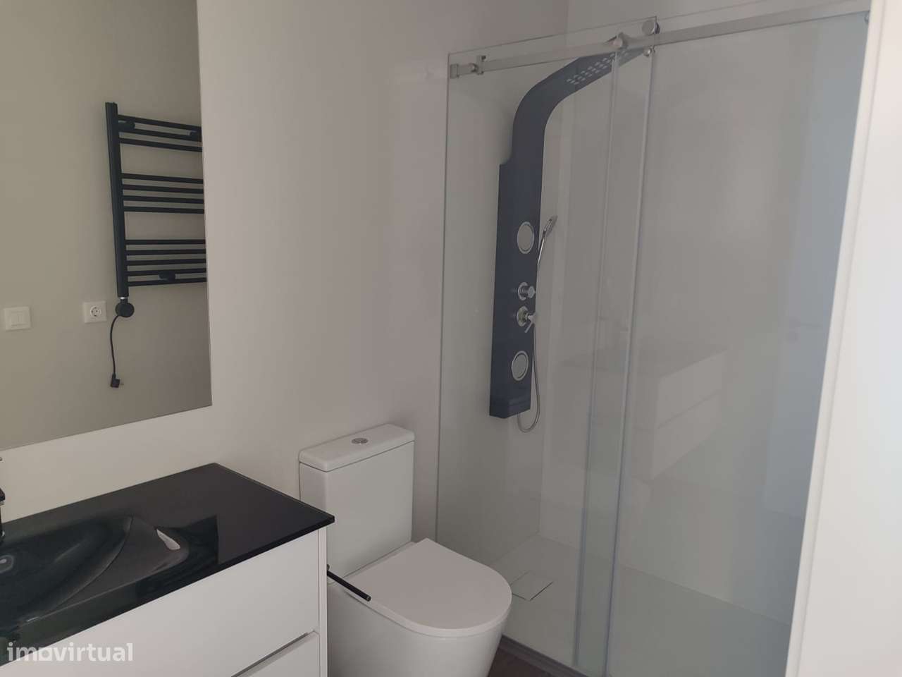 Excelente T3 c/ 2 suítes - Ramalde-10