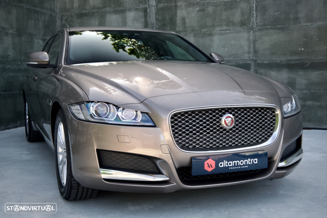 Jaguar XF E-Performance Prestige - 10