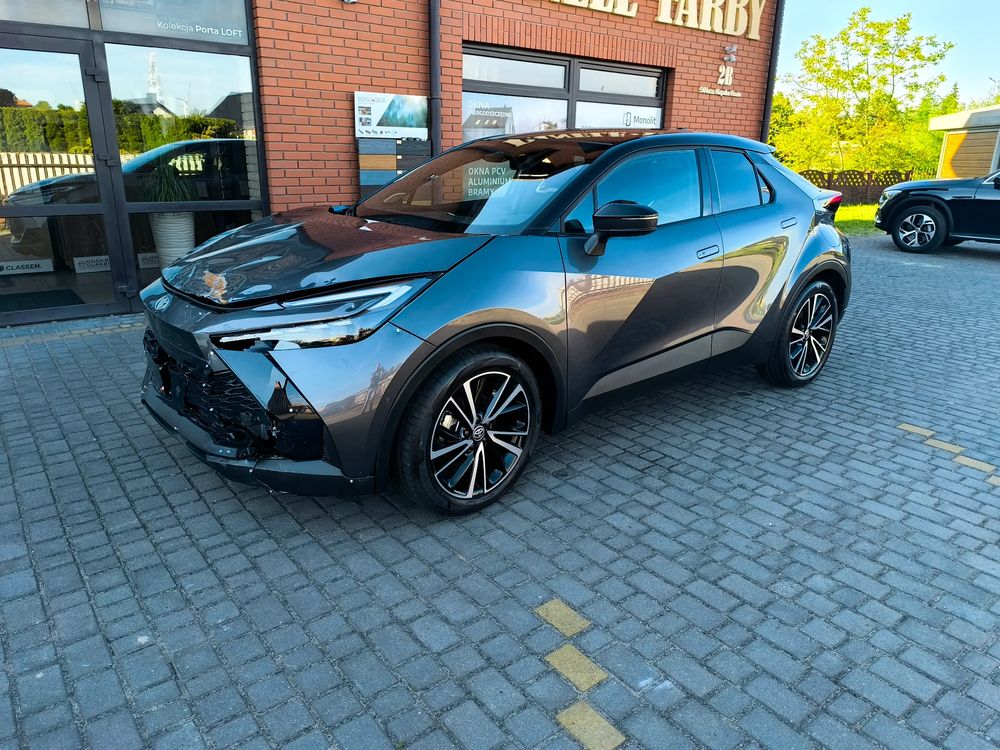 Toyota C-HR 2025