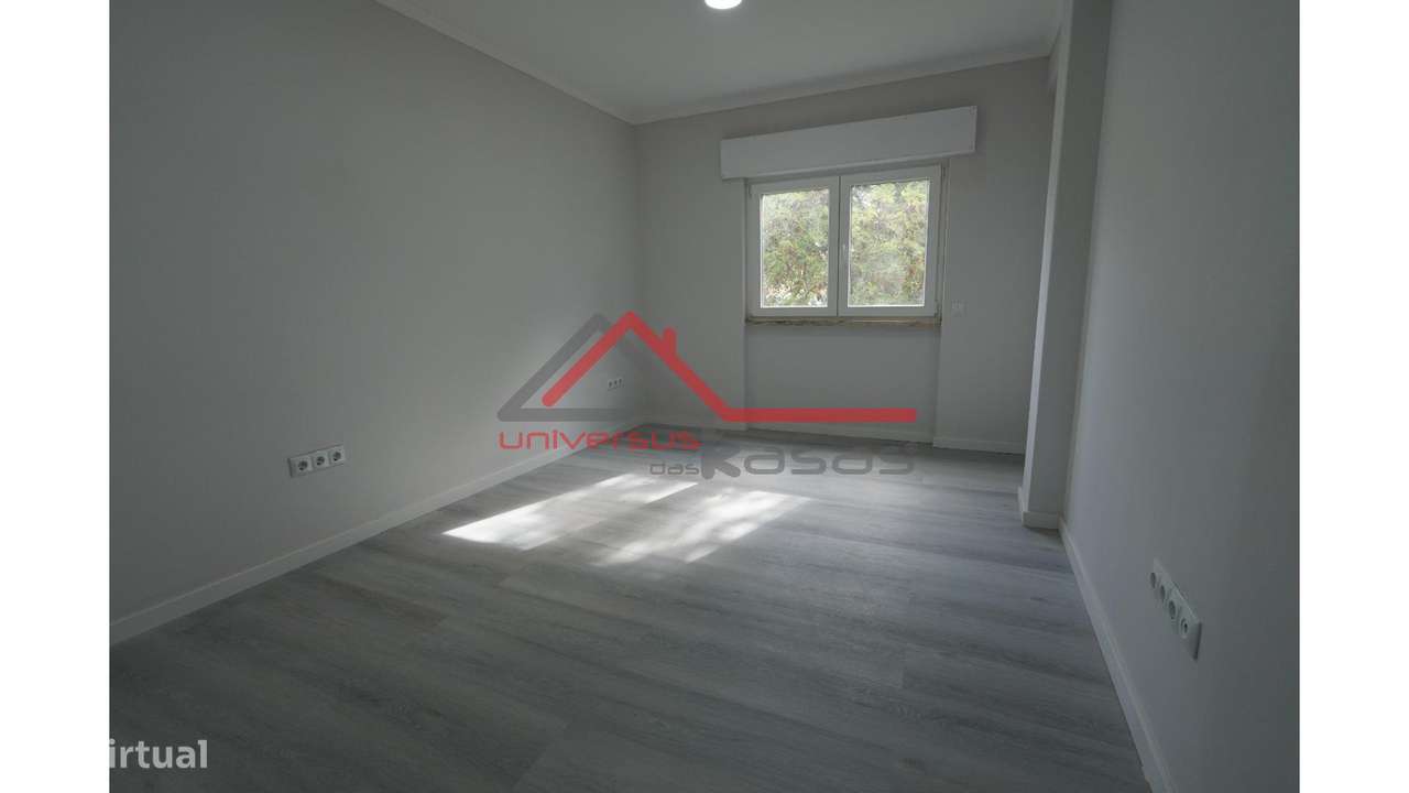 Apartamento T2 Remodelado em Setúbal-7