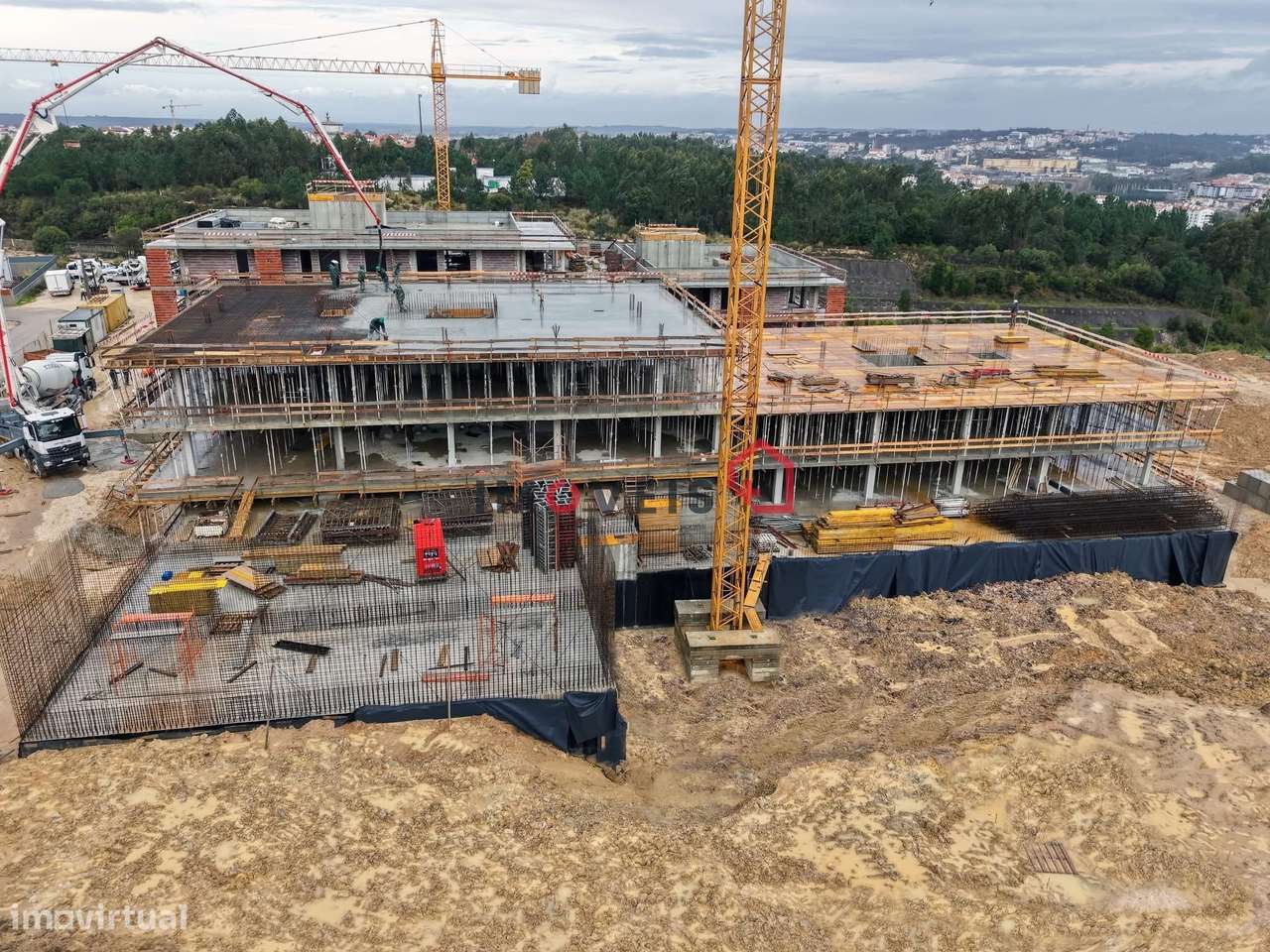 Apartamento T2 - Golden Wolf  - Telheiro, Leiria - Grande imagem: 2/24