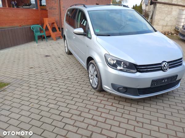 Volkswagen Touran 2.0 TDI DPF DSG MATCH - 3