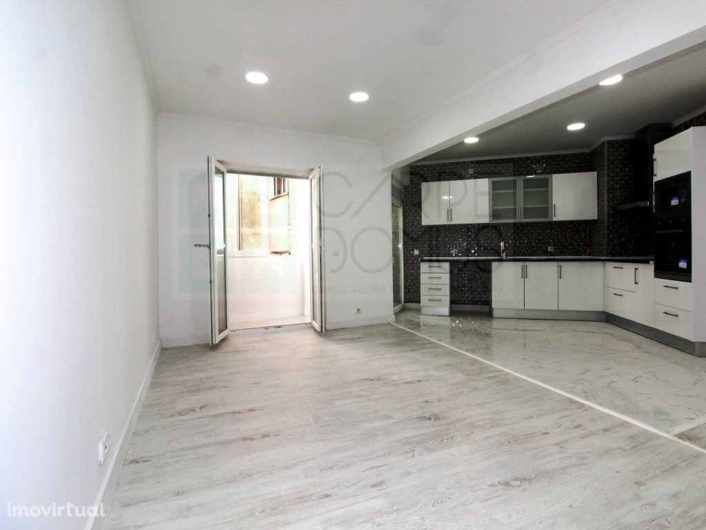 Apartamento dúplex , T3 em Agualva - Cacém - Remodelado