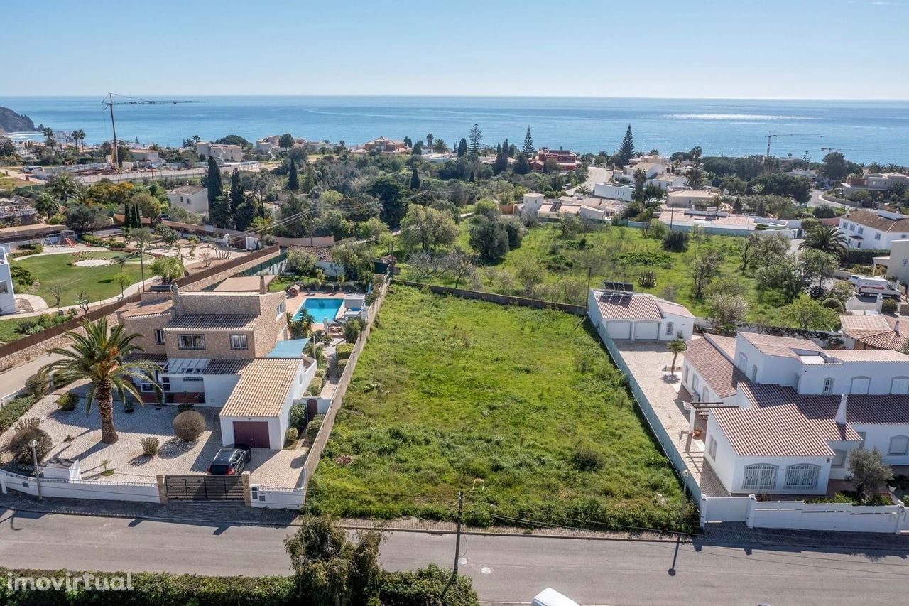 LOTE URBANO PARA CONSTRUÇÃO PARA VENDA NA PRAIA DA LUZ