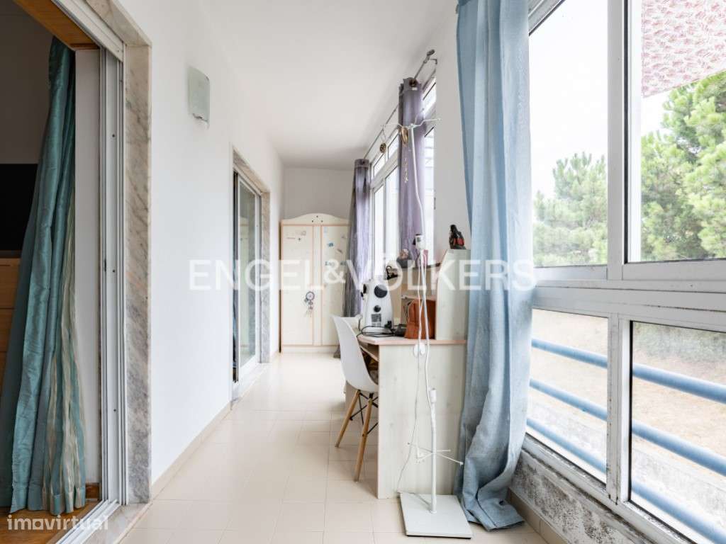 Apartamento T2 mobilado na Quinta do Texugo-16
