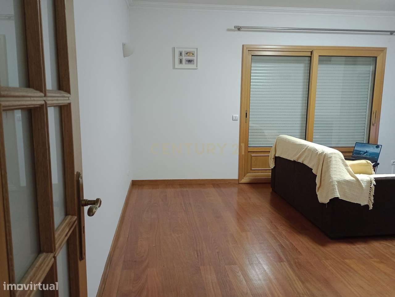 Arrenda-se apartamento T1 – Celas (Rua António José de Almeida) - Grande imagem: 3/8