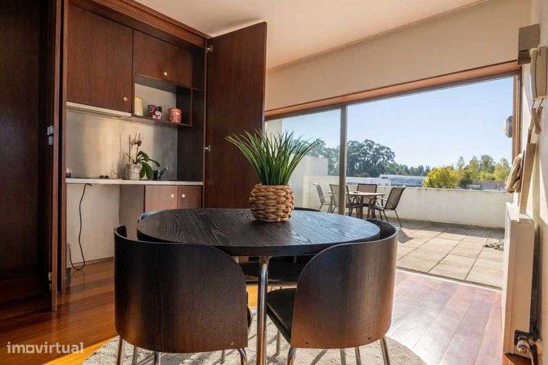 Moradia T3+1 em banda à venda na R. Manuel Ferreira Castêlo da Maia - Grande imagem: 4/12