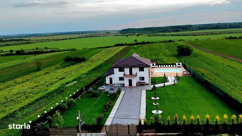 Vila petreceri piscina aniversari majorate onomastice - Imagine principală: 4/8