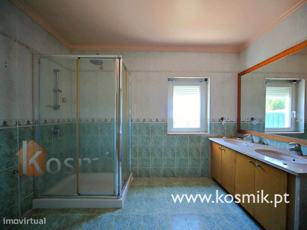 Moradia bifamiliar de Luxo para recuperar V5 + V5 :: Bucelas - Lour...-11