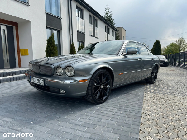 Jaguar XJ Super V8 - 1