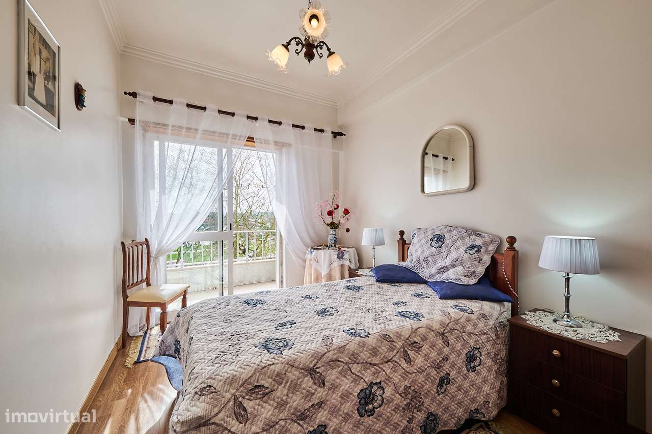 Apartamento com 3 quartos - Corroios-5