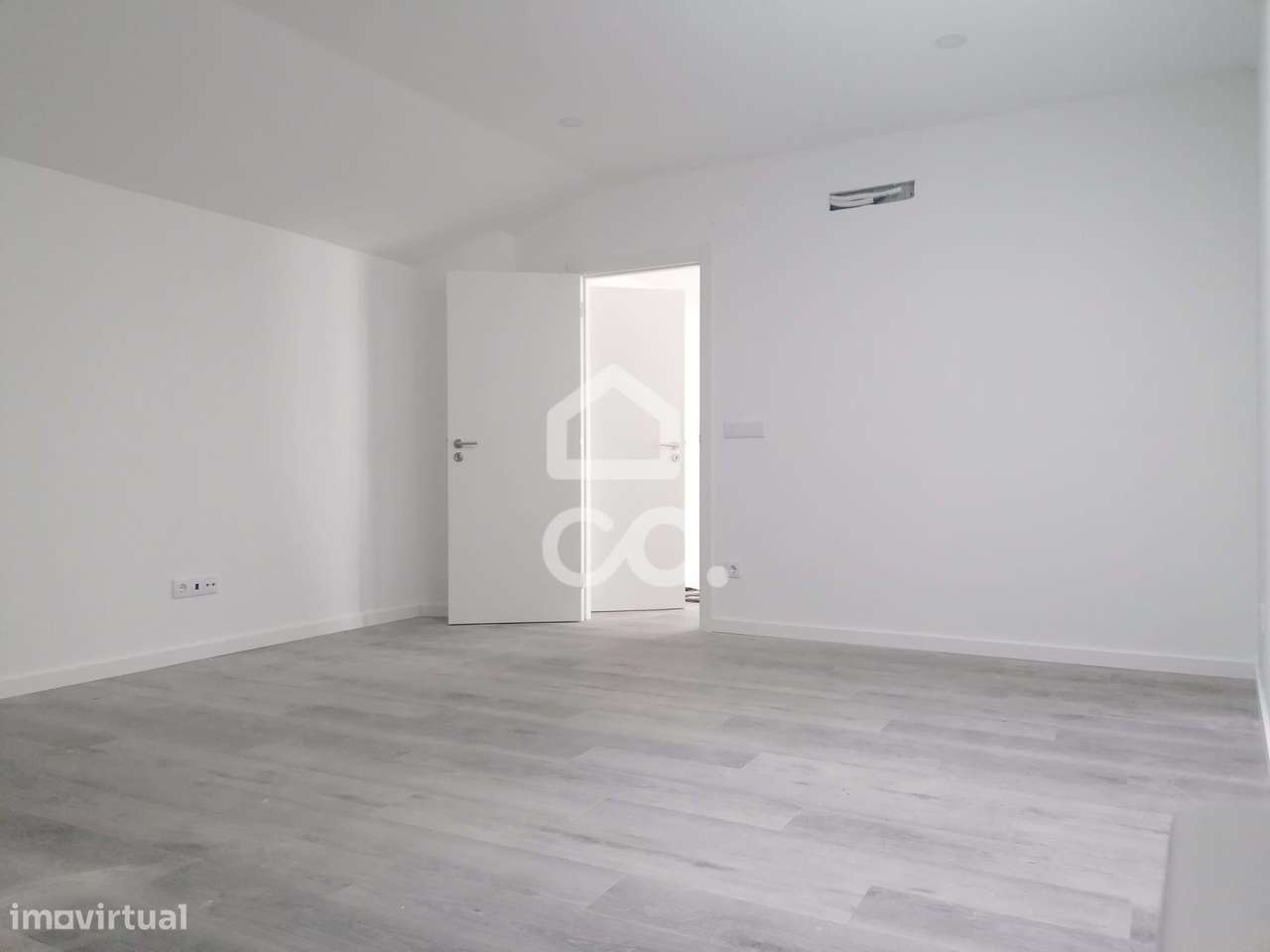 Moradia T3 totalmente remodelada, em Lourinhã – Conforto, modernidade-14