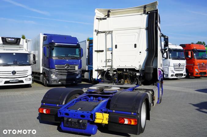 Mercedes-Benz Ciągnik siodłowy Mercedes-Benz Actros MP4 1851 Low Deck E6 StreamSpace / 9 sztuk - 6