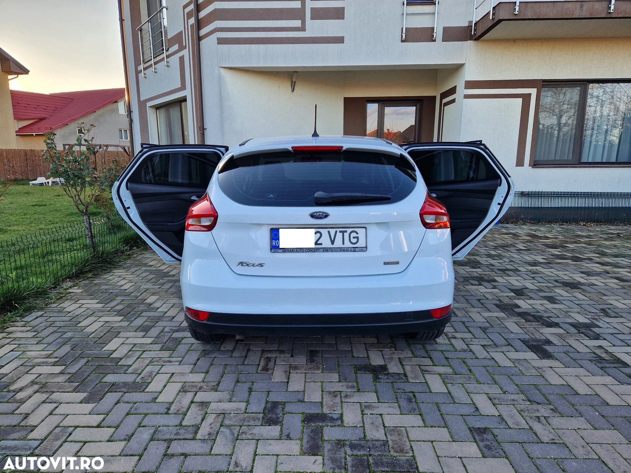 Ford Focus 1.0 EcoBoost Trend - 22