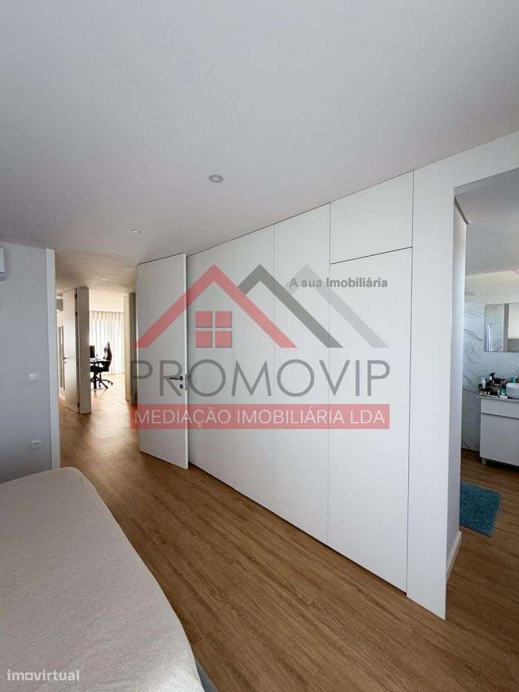 Moradia em Banda T3 Seminova Santo Tirso-19