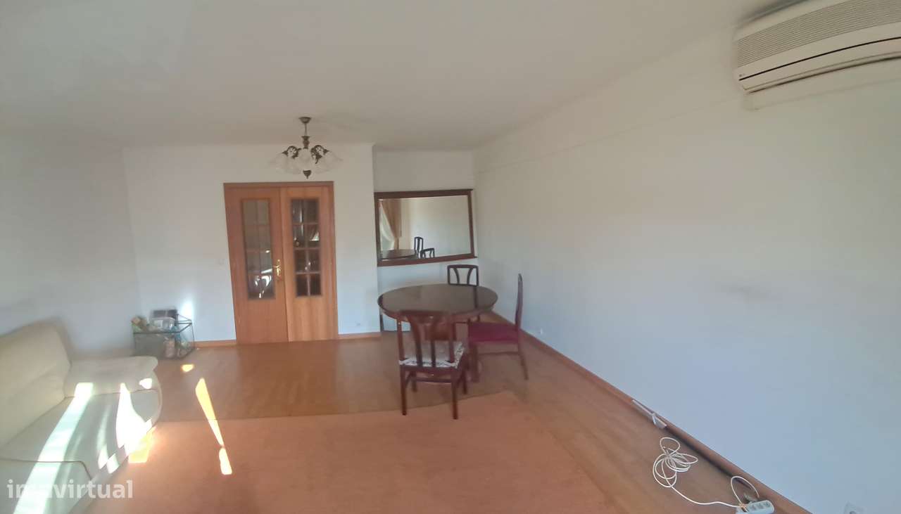 T3 c/130 mts2 Varandas, Garagem, Piscina e Arrecadação-9