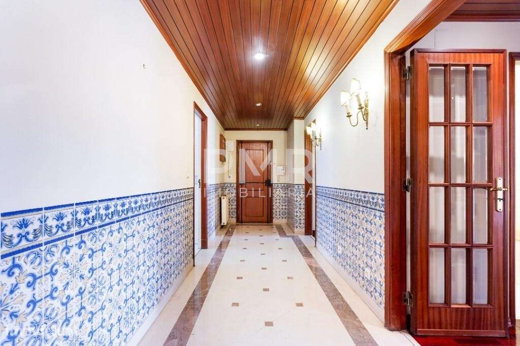 Apartamento T4 no Lumiar-10